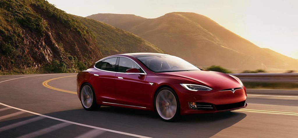 Сварочные работы Tesla Model S