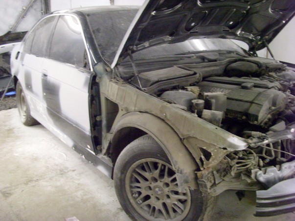 Кузовной ремонт BMW 5 E39 2000 – 16