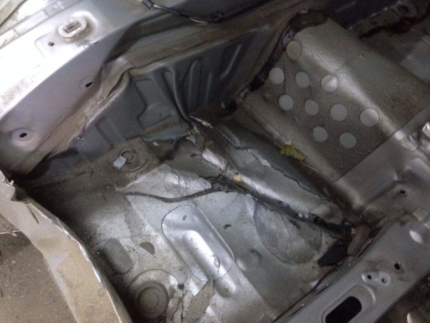 Кузовной ремонт Toyota Avensis – 18