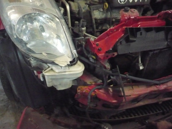 Кузовной ремонт Toyota Yaris 2007 – 03