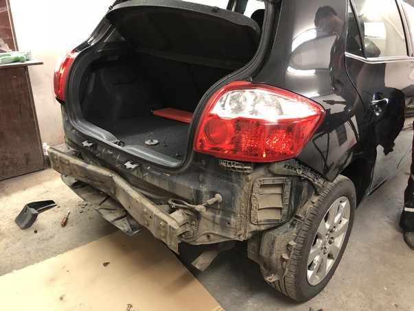 Кузовной ремонт Toyota Auris 1.6 – 06