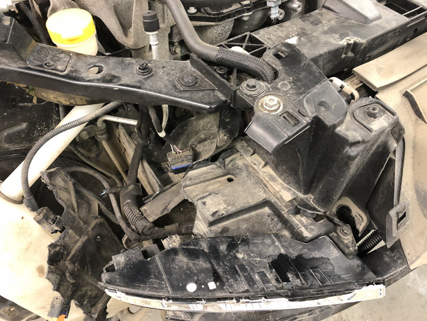 Кузовной ремонт Renault Megane 1.4 – 06