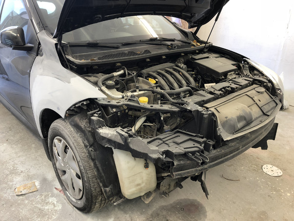 Кузовной ремонт Renault Megane 1.4 – 09