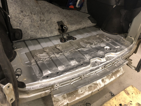 Кузовной ремонт Lada Largus 2017 – 18