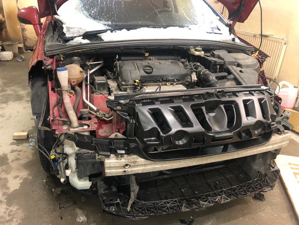 Кузовной ремонт Peugeot 308 2014 – 06