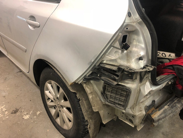 Кузовной ремонт Volkswagen Golf V 1.4 – 13
