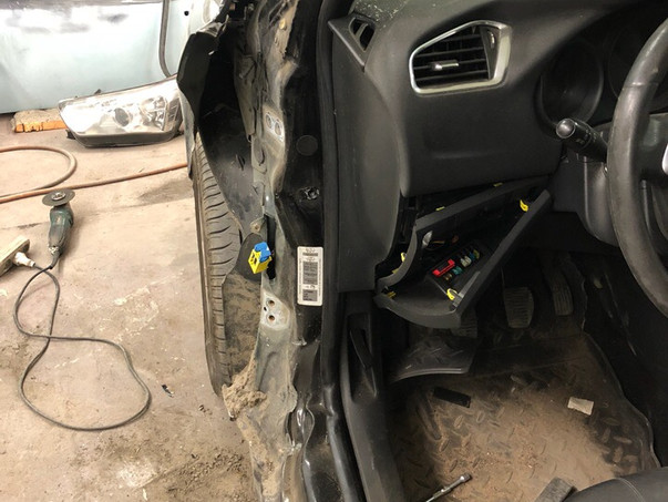 Кузовной ремонт Citroen C4 2018 – 09