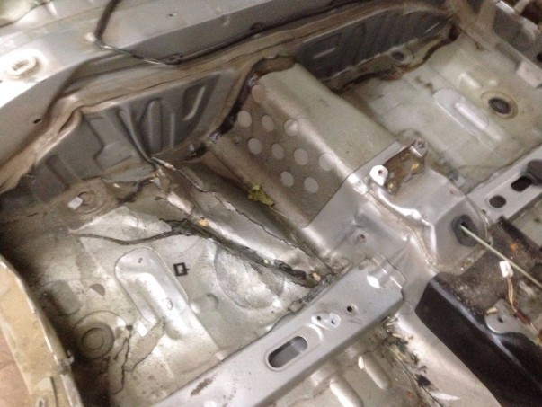 Кузовной ремонт Toyota Avensis – 21